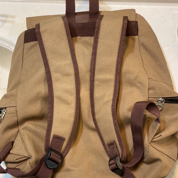 Backpack - Picture 3 of 5